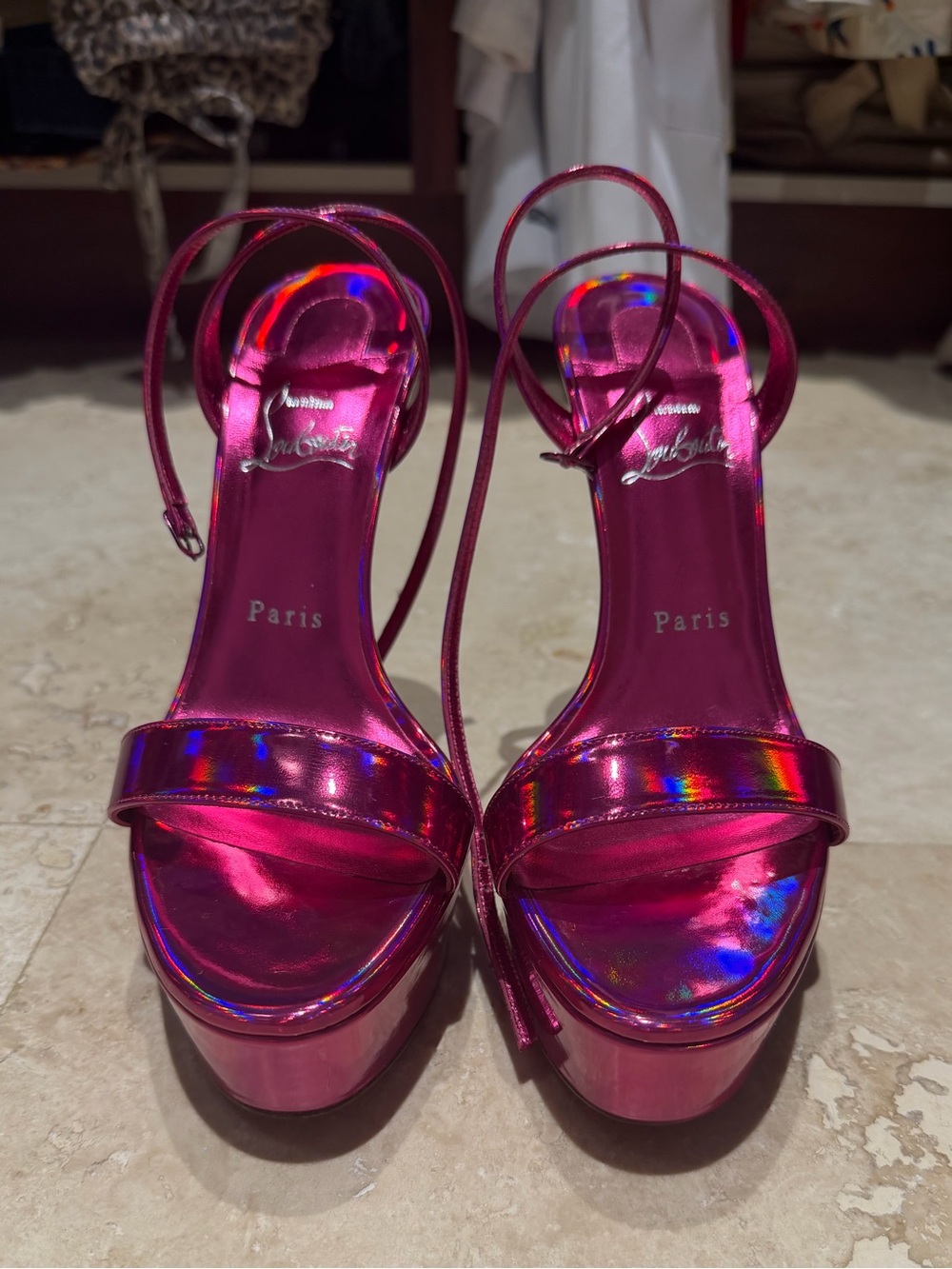 Christian Louboutin loubi queen Alta 150 mm Fuchsia Platform Sandal